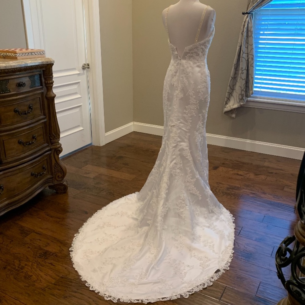Moonlight Crystal Mermaid Wedding Dress Size 10 - Picture 4 of 16